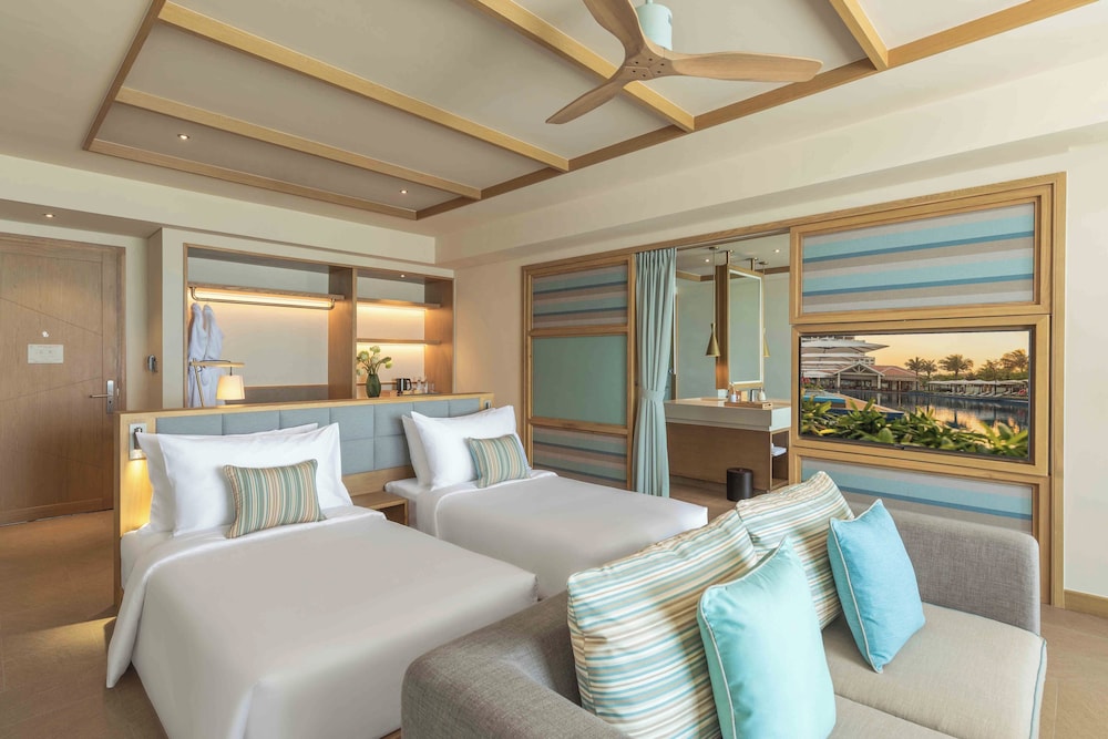 SUITE, TWIN BEDS, OCEAN VIEW