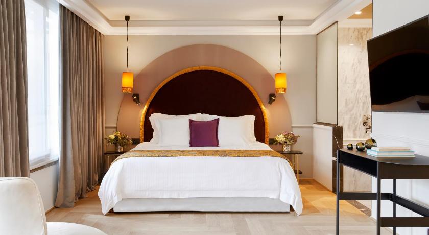 Excelsior Hotel 24/60