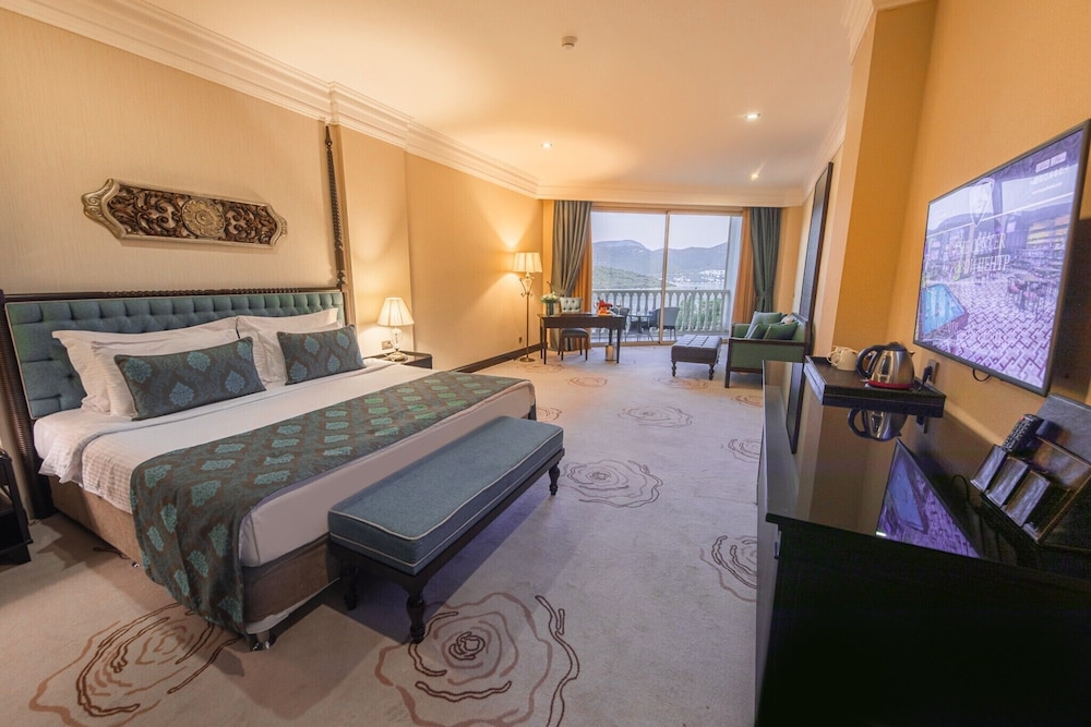 Vogue Hotel Supreme Bodrum 27/98