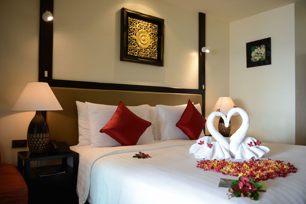 ANDAMAN WHITE BEACH RESORT 9/70