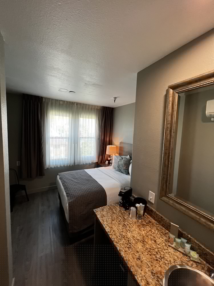 Urban Boutique Hotel 45/82