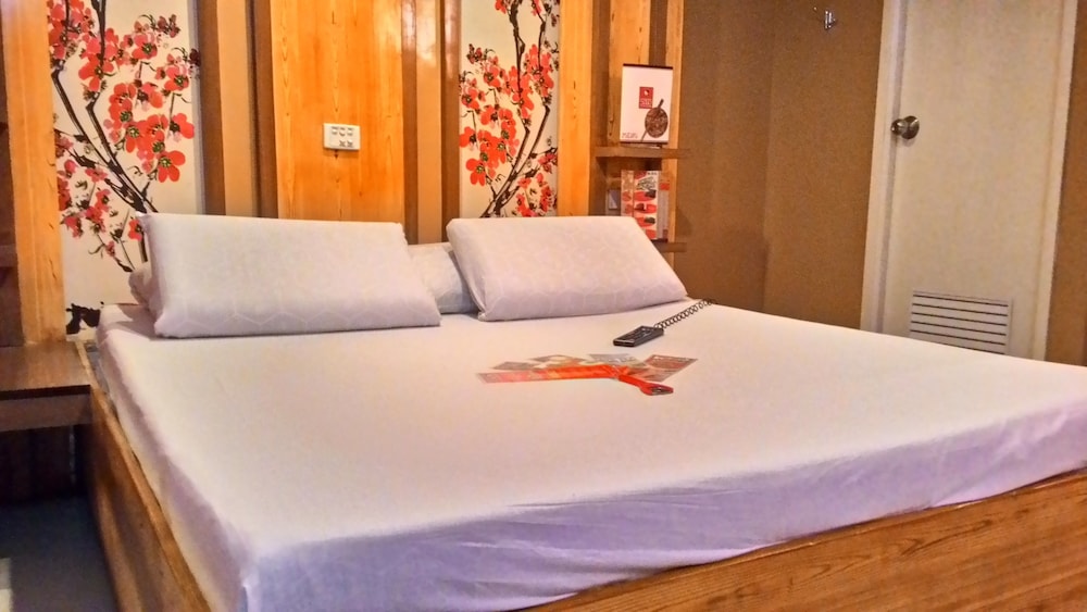 Hotel Sogo - Quezon Ave. 18/24