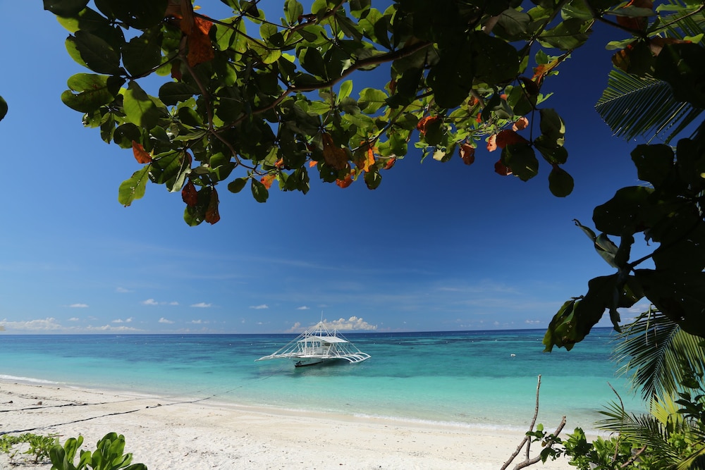 Amun Ini Beach Resort & Spa 40/50