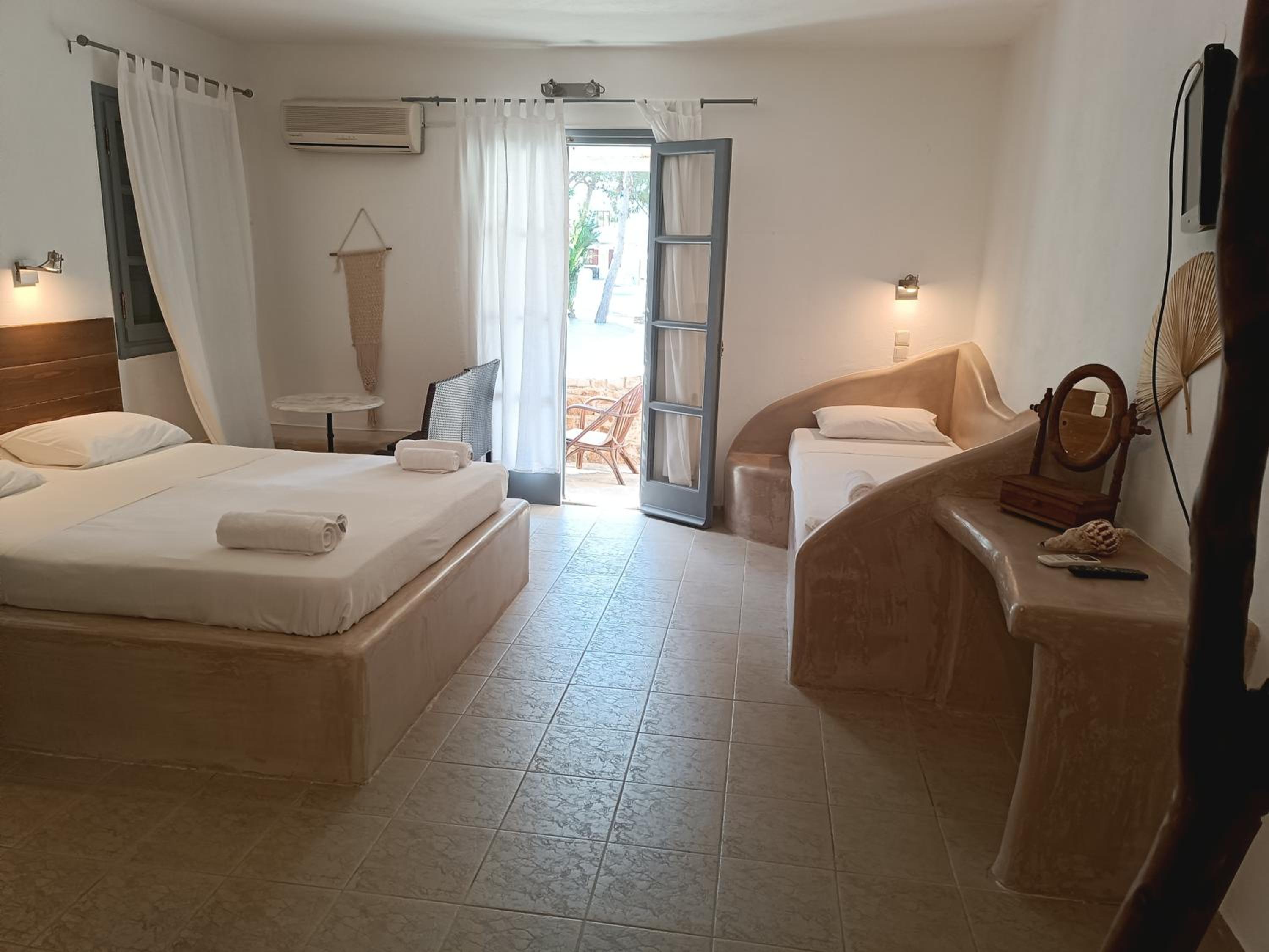 Room at Summerland Holidays Resort, Kastraki (South Aegean)