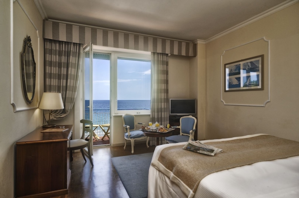 Diana Grand Hotel 47/70