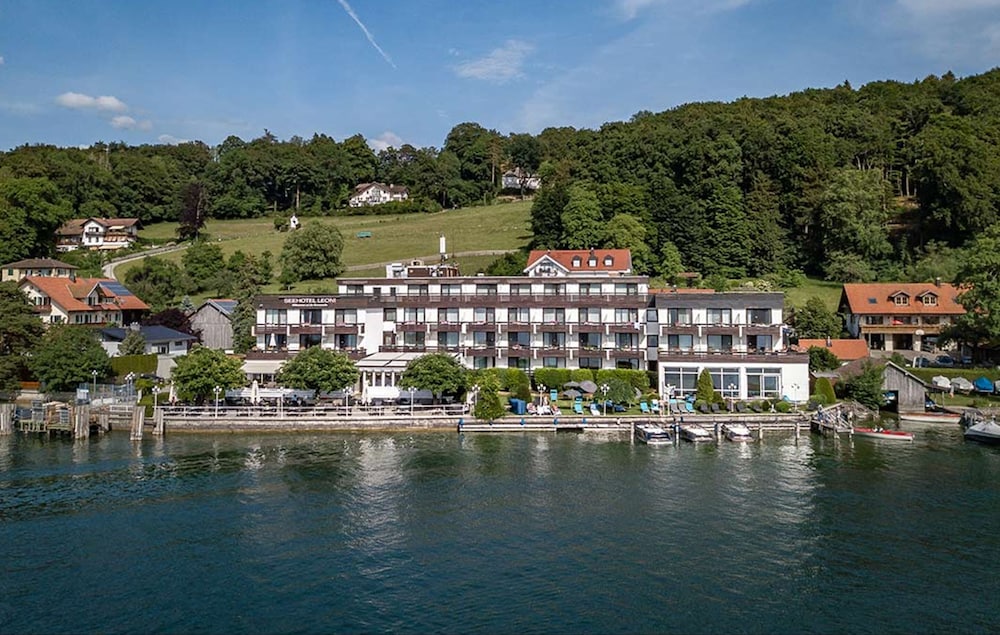 Seehotel Leoni 50/61