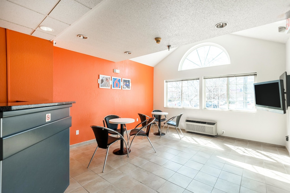 Motel6 Olathe, KS 34/49