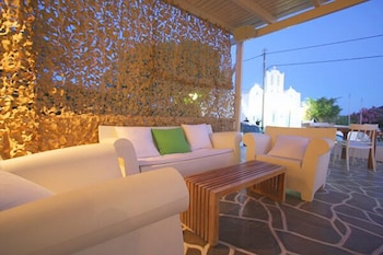 Smaragdi Hotel 37/56