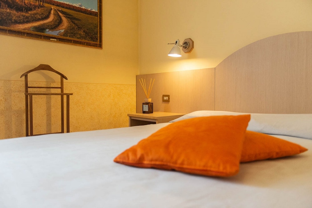 Hotel Europa 35/72
