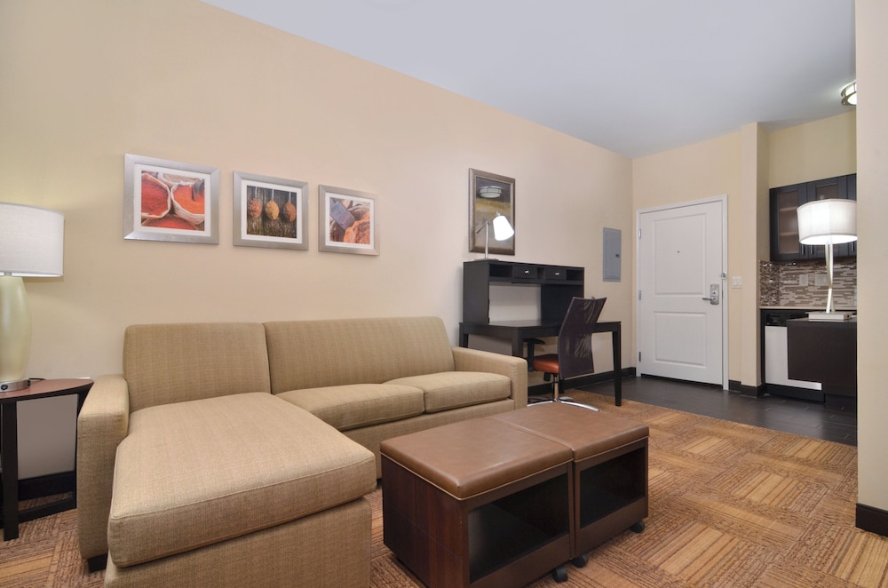 Staybridge Suites Tomball - Spring Area 24/44