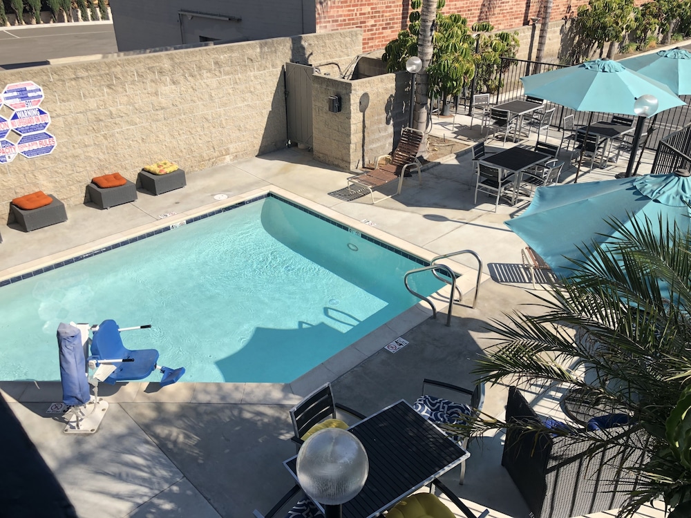 Hotel Le Reve Pasadena 39/59