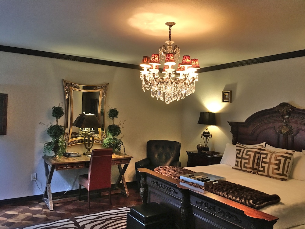 The Victoria B & B 44/71