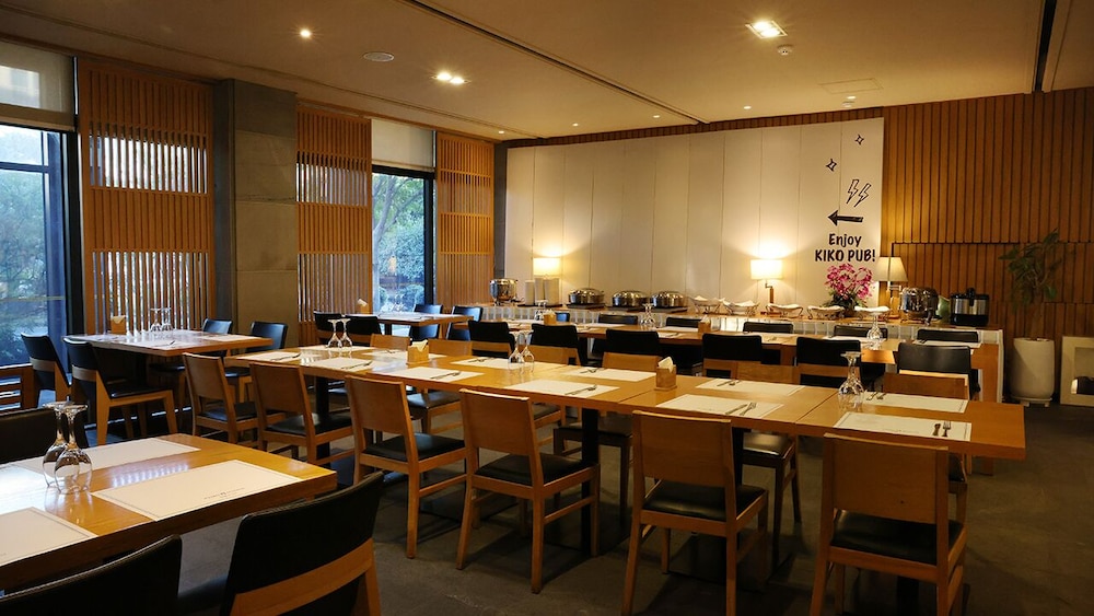 Illeinn Hotel 26/32