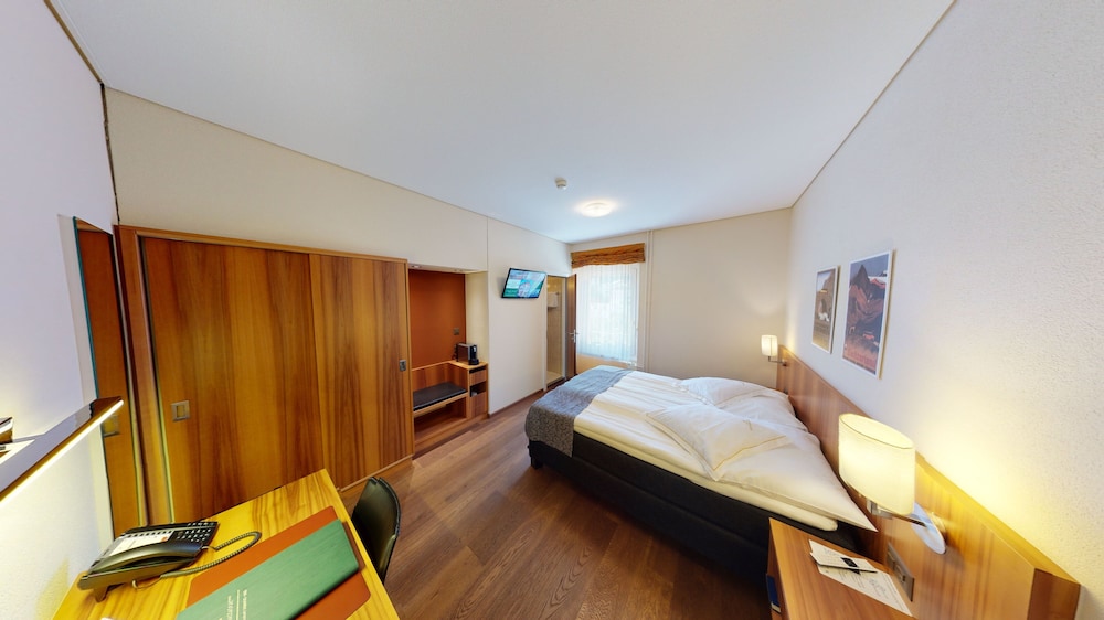 Hotel Ambassador 27/62