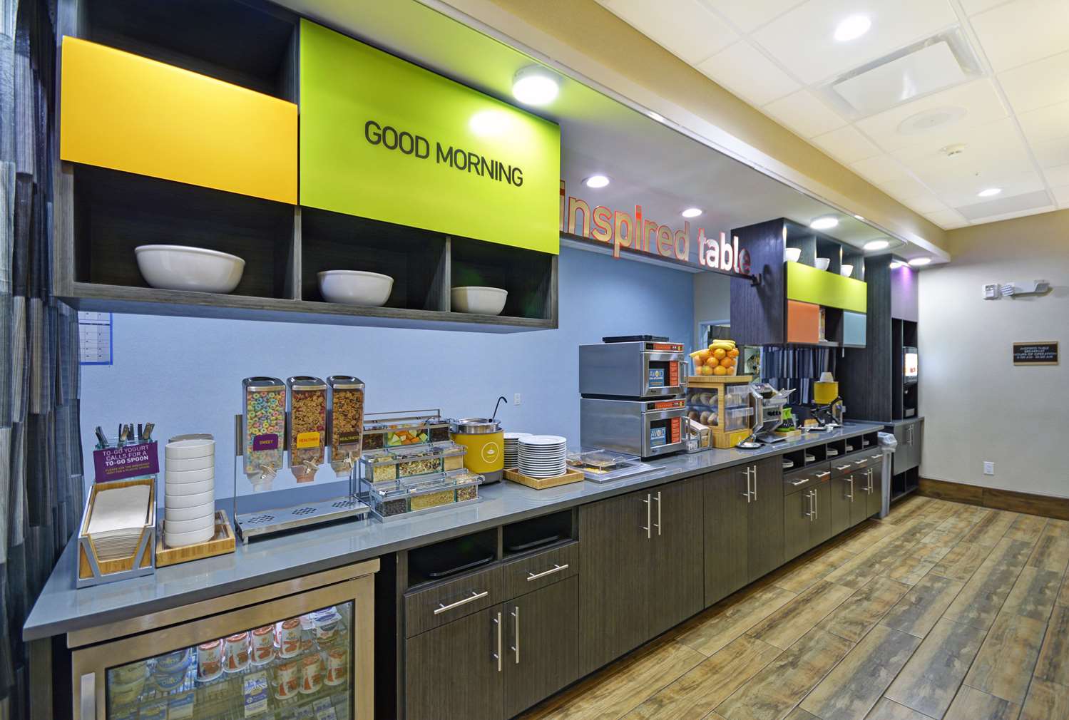 restaurant cafeteria