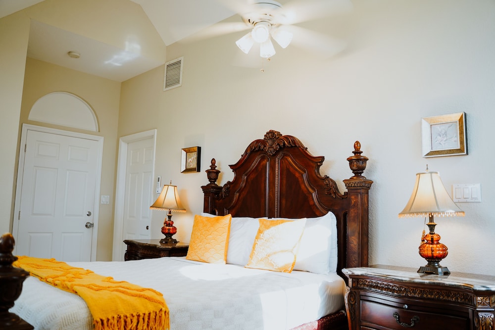 Shangri-La Bed & Breakfast 23/50