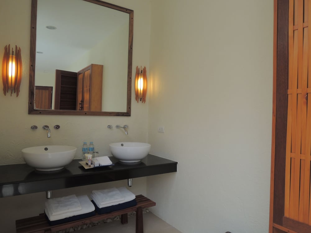 Bluewater Sumilon Island Resort 47/50