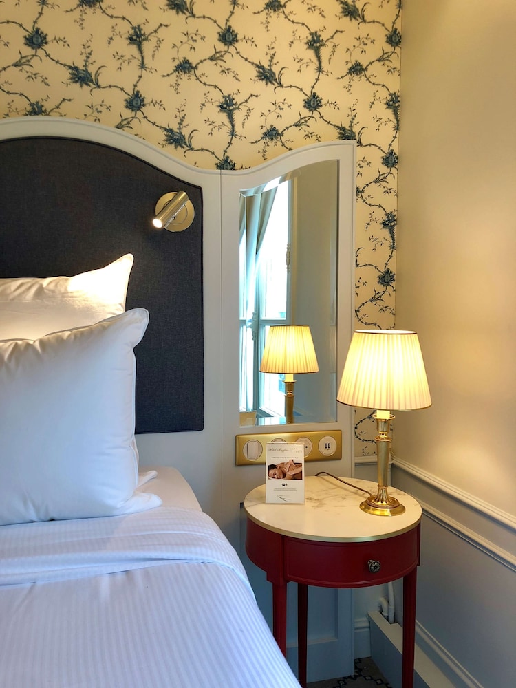 Hotel Mayfair Paris 53/57