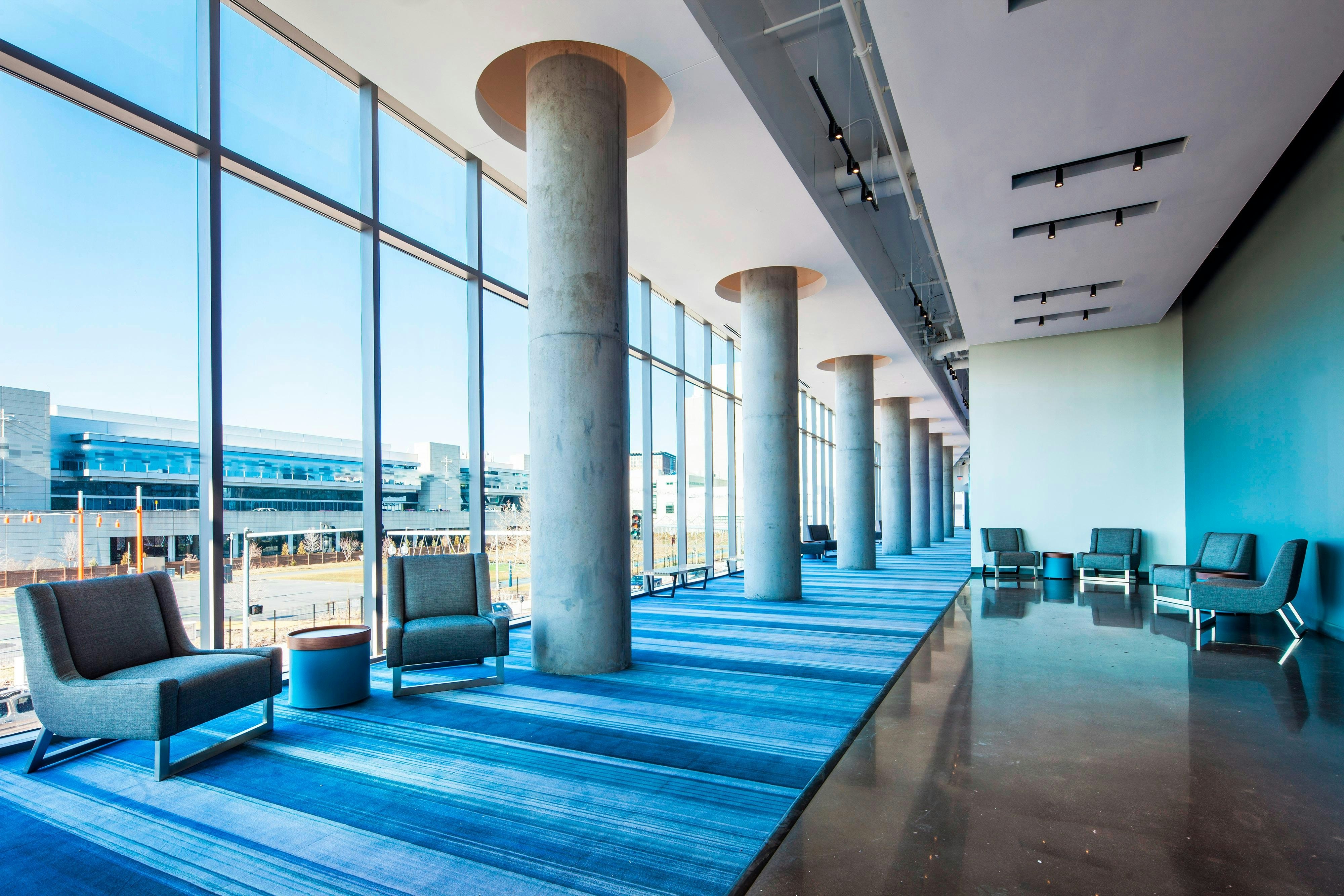 Aloft Boston Seaport 19/47