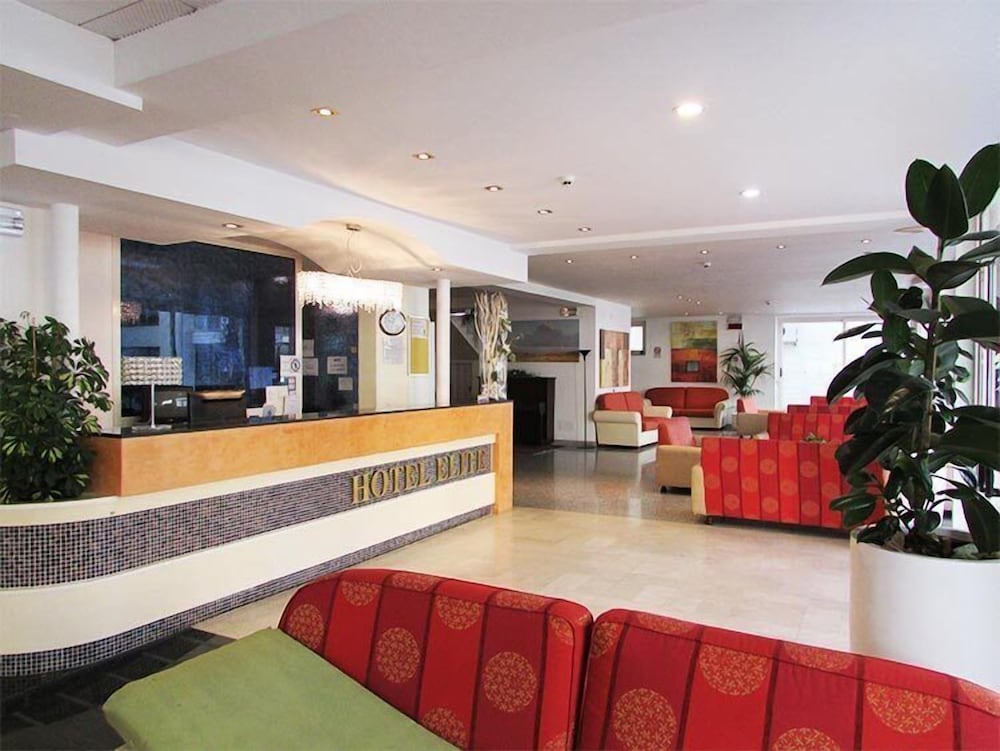 Elite Hotel 11/51