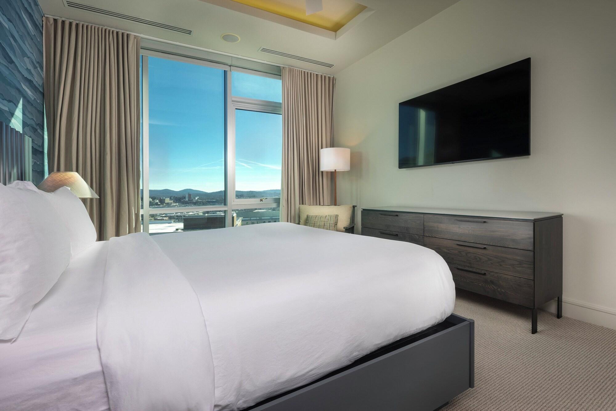Suite, Multiple Beds, Balcony