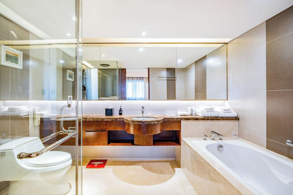 GRAND SKYLIGHT CATIC HOTEL 46/50