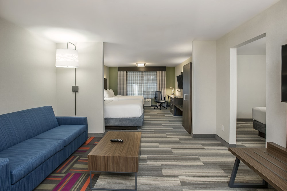 Holiday Inn Express Hotel Suites Medicine Hat Transcanada Hwy 47/75