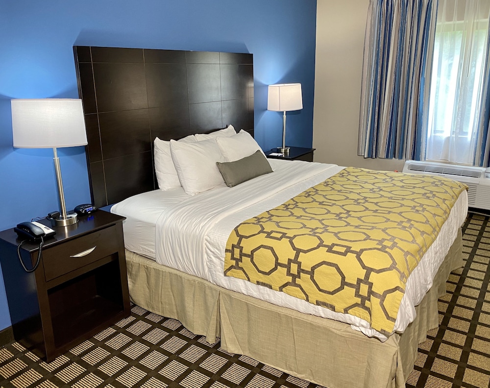 Baymont by Wyndham Latham Albany Airport 11/25