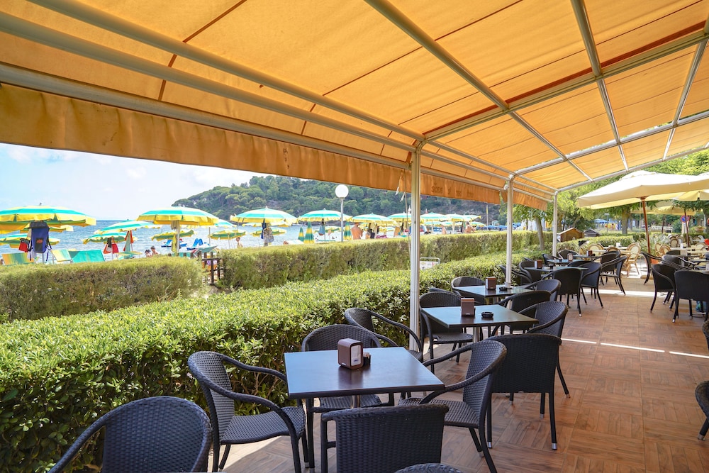Hotel & Residence Le Acacie 18/50