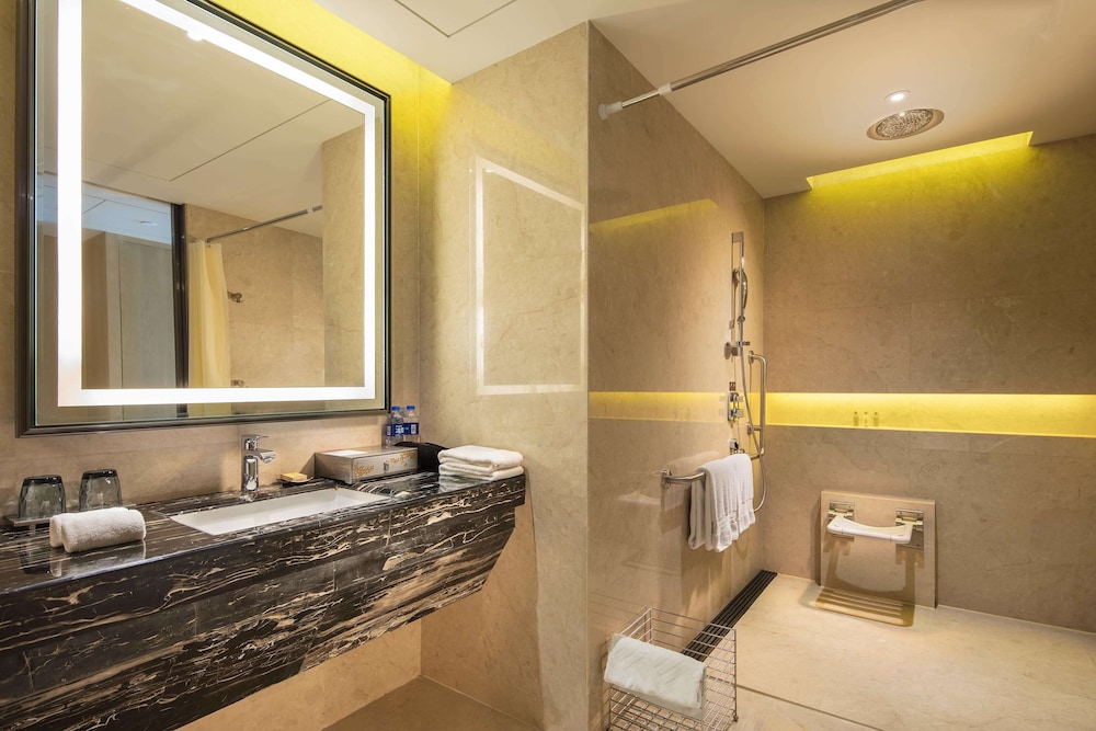 Doubletree By Hilton Anshun 7/58