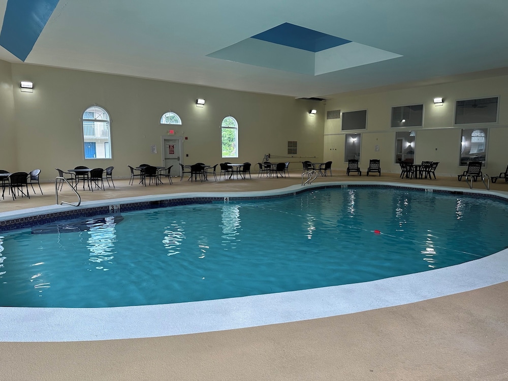 New Bedford Inn Suites 46/69