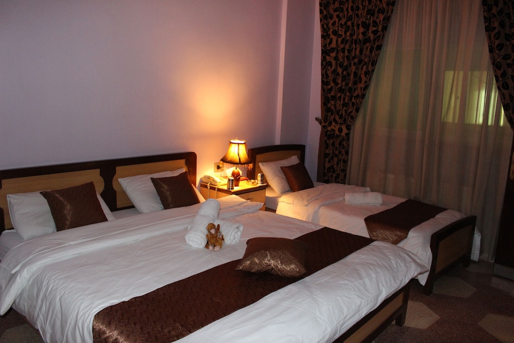 Arab Tower Hotel 5/54