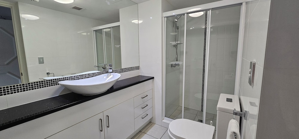 Broadbeach Holiday Apartments 48/50