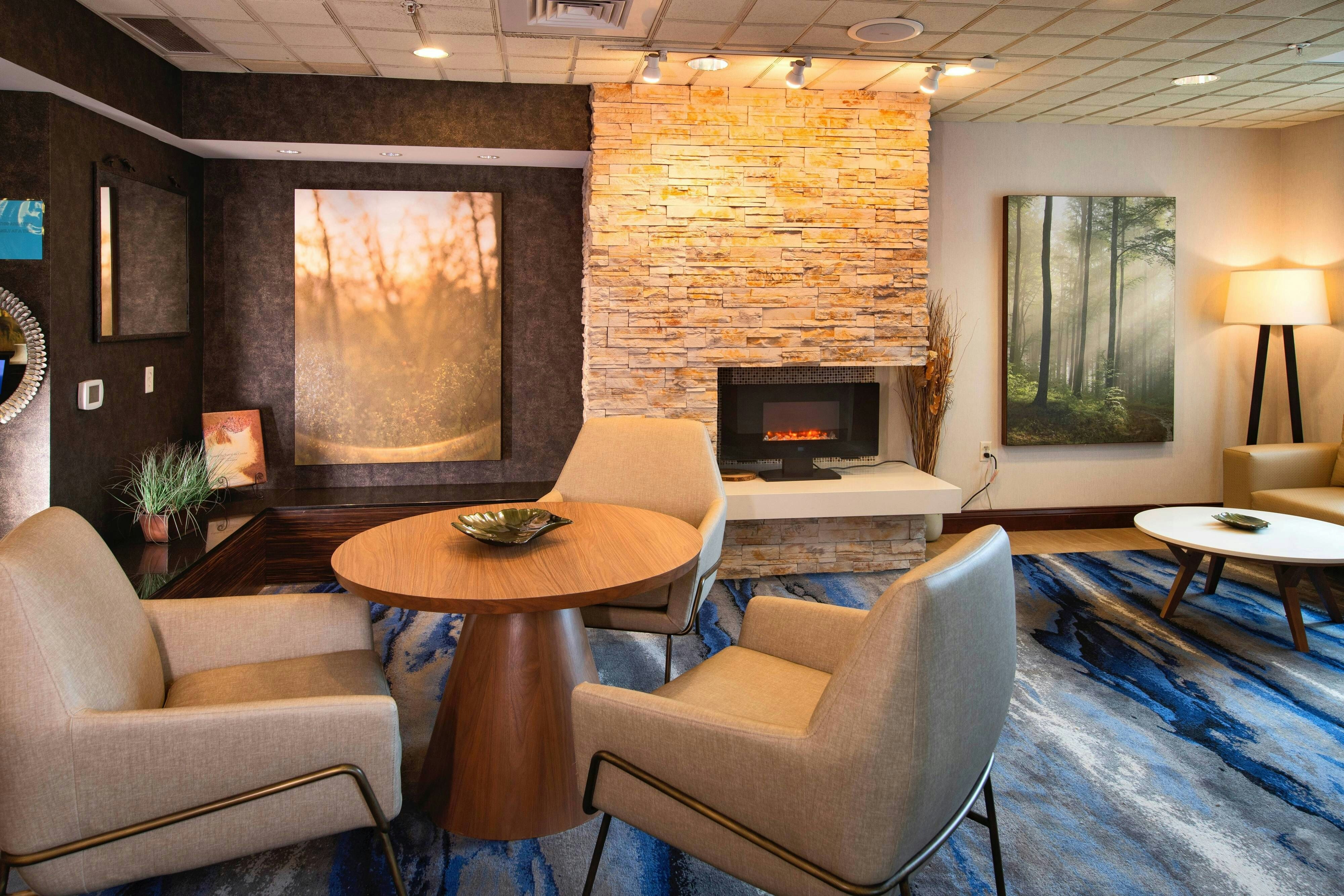 Fairfield Inn Suites Valdosta 3/7