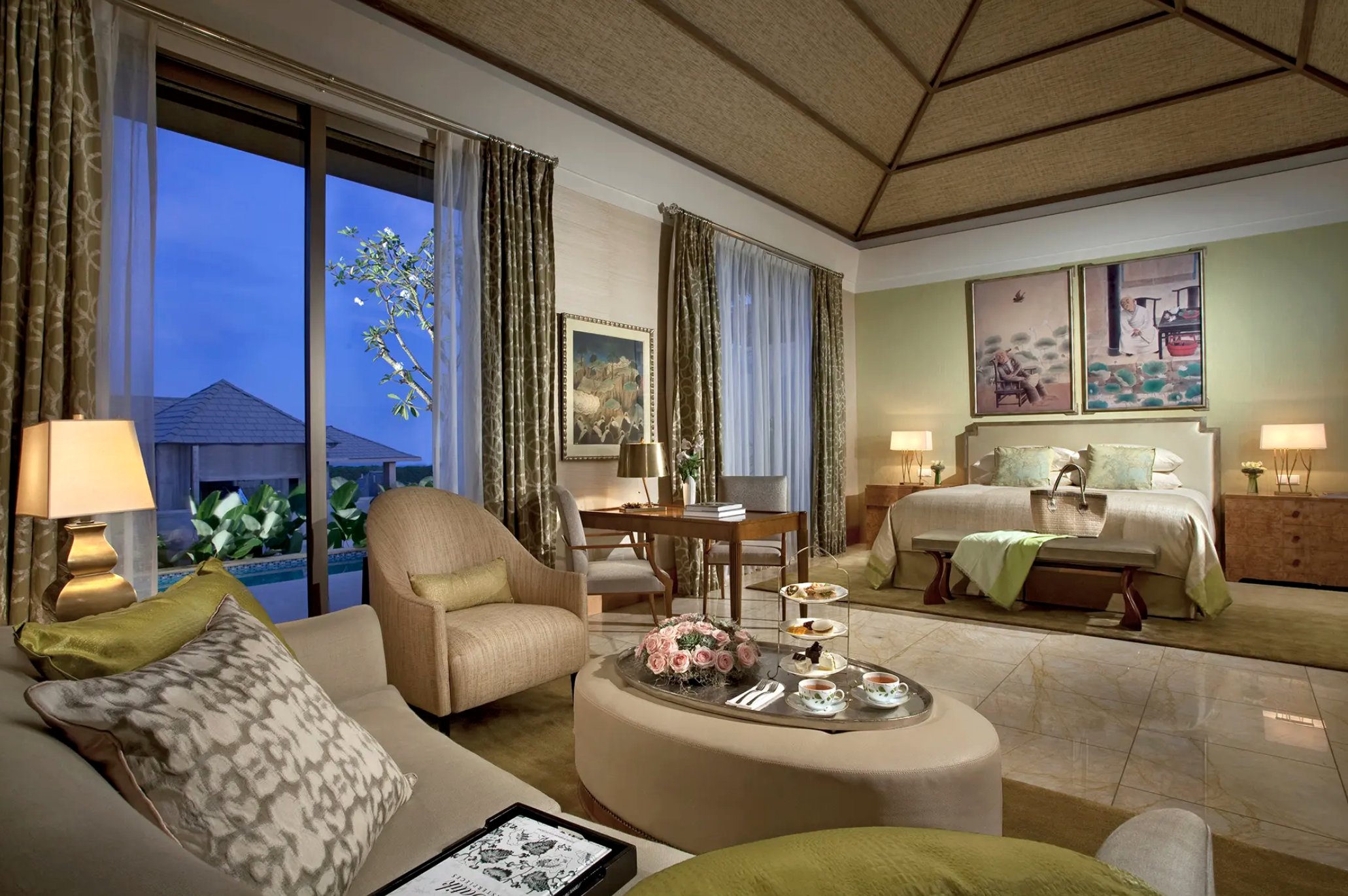 Mulia Villas 8/17