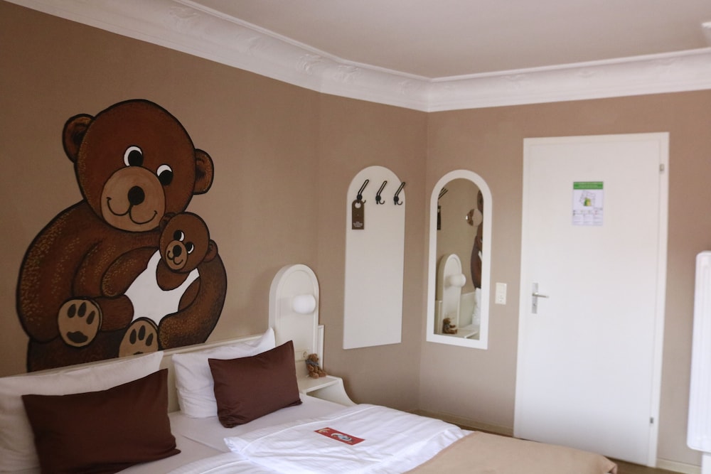 Teddybarenhotel & Restaurant Peterhof 16/50