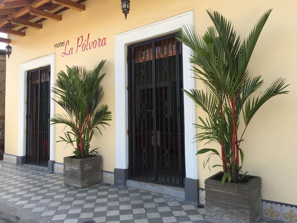 Hotel La Polvora 9/70