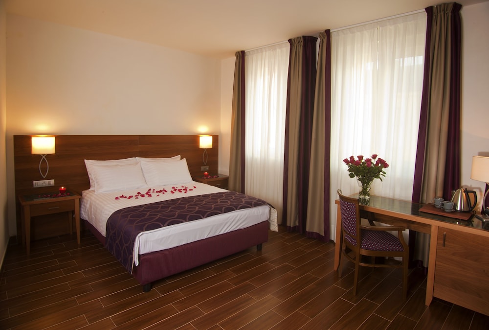 HOTEL GALILEO 15/50