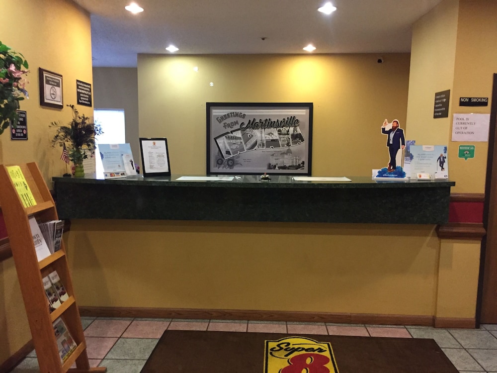 Super 8 By Wyndham Martinsville 10/30