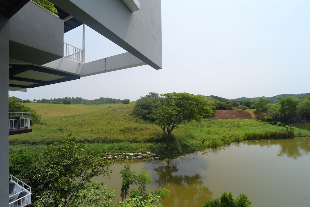 THE GALLERY KHAO YAI HOTEL AND RESIDENCE 42/50