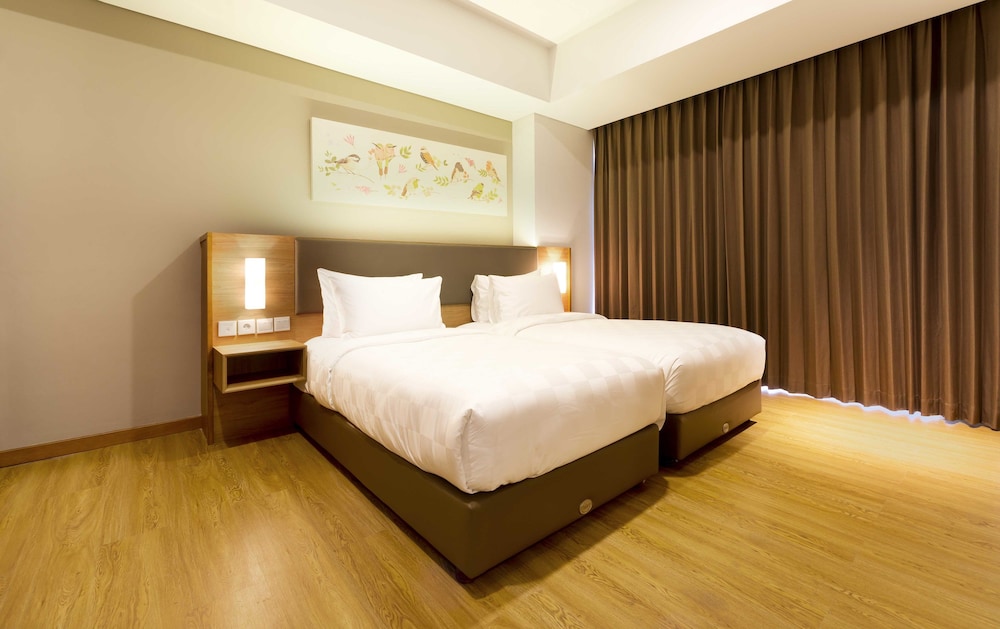 Aviary Bintaro 15/49