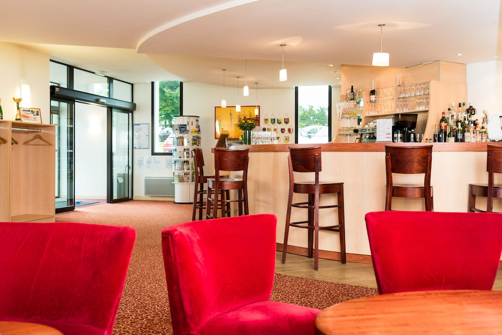 Brit Hotel Rennes Cesson - Le Floreal 38/66
