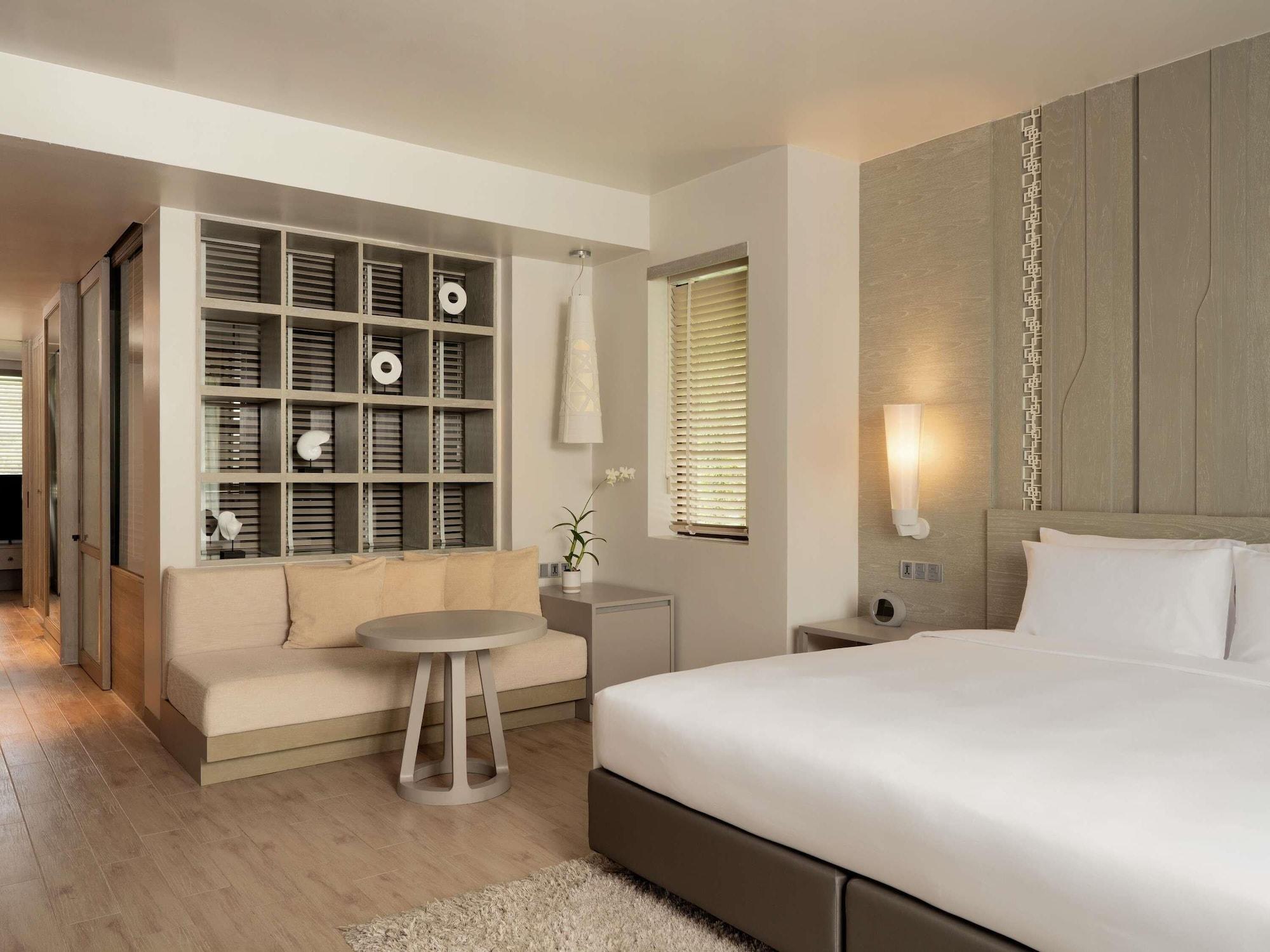 Family, Multiple Beds