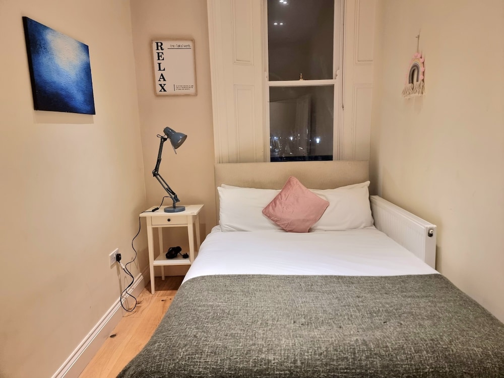 Urban Stay Oxford Gardens Apartments 22/50