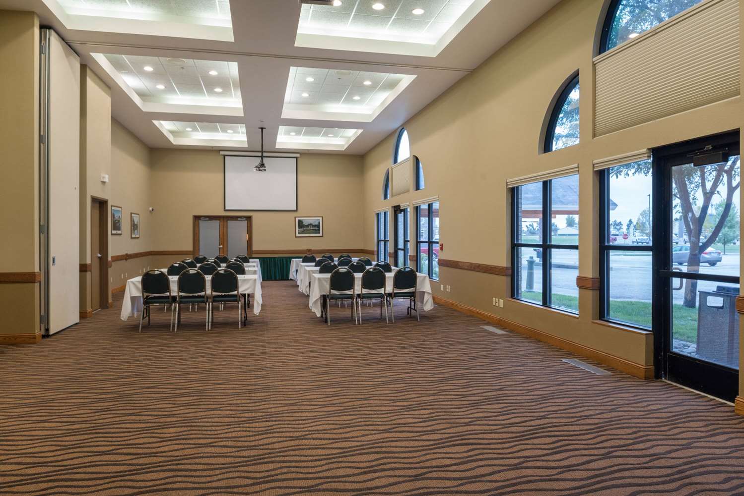 Americinn By Wyndham Valley City Conference Center 10/30