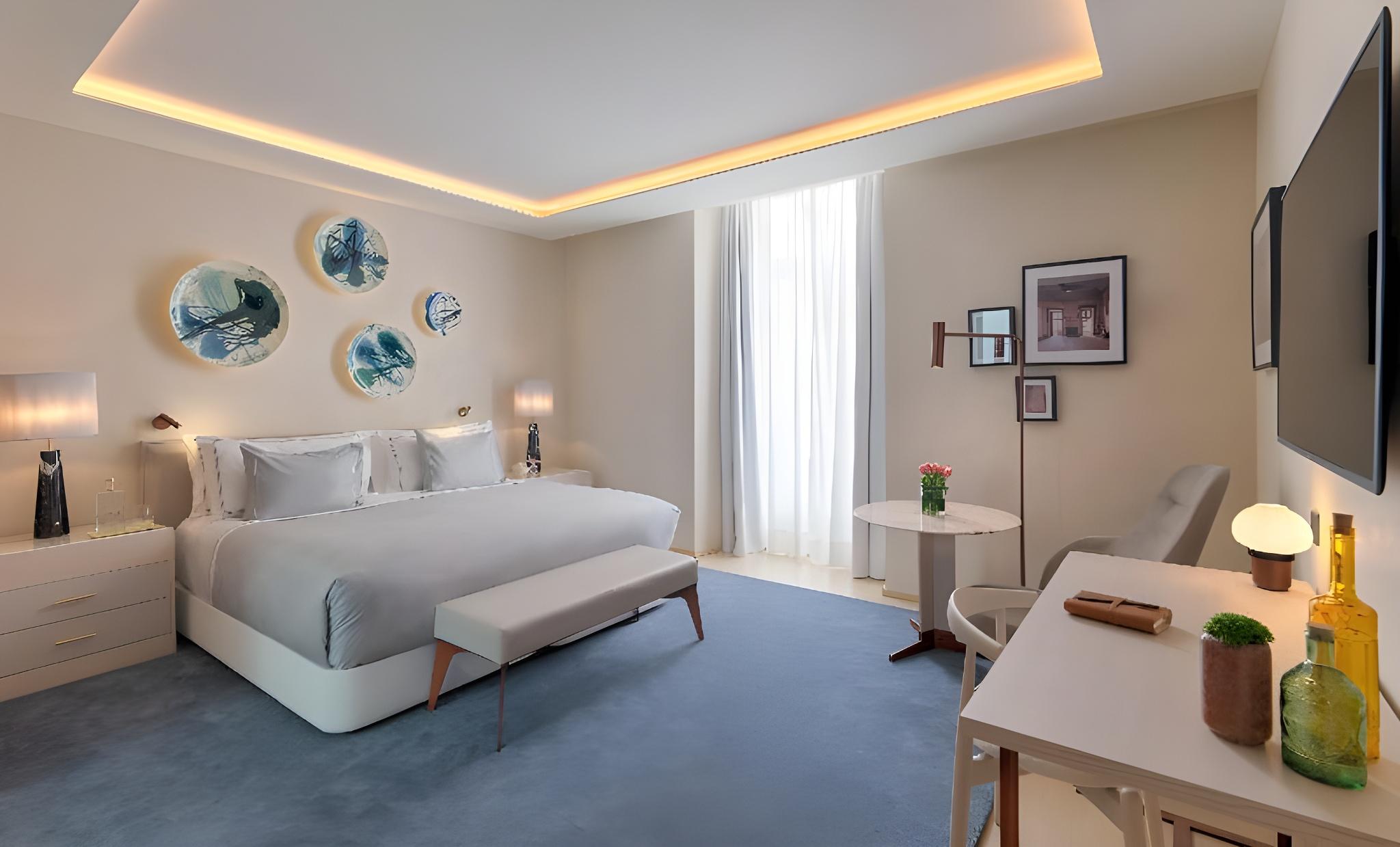 Deluxe, Single, Double or Twin Bed