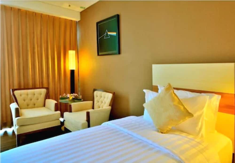 Hotel California Bandung 12/42