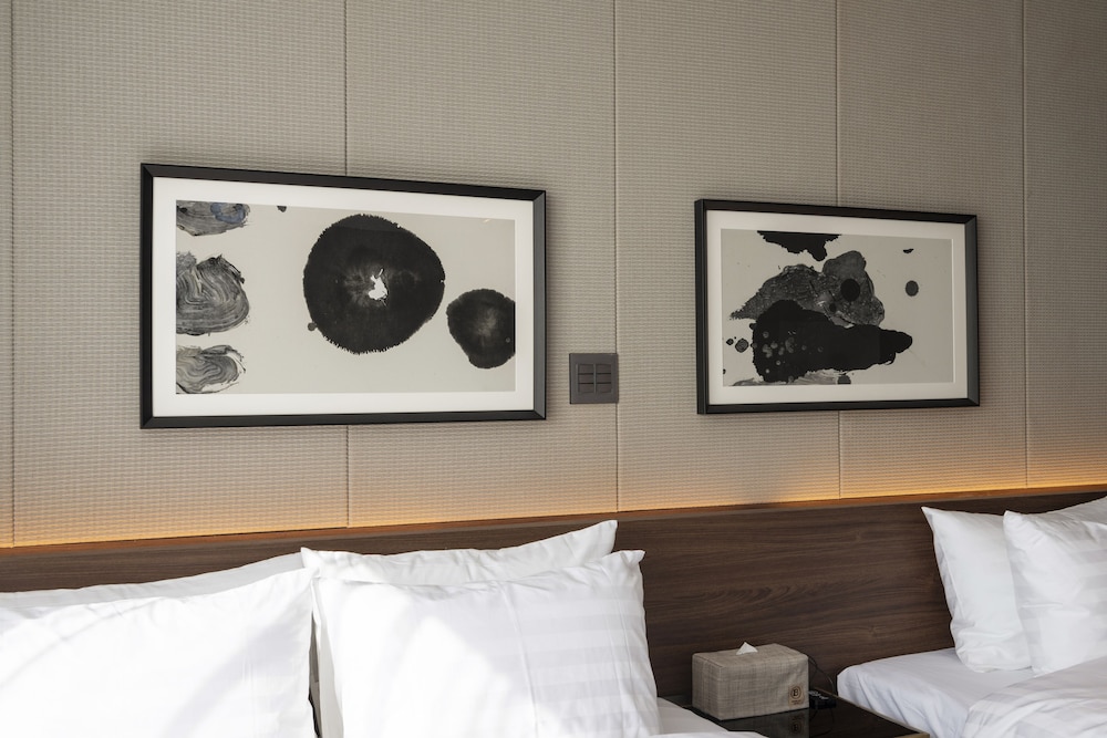 Brown-dot Hotel Sinho 24/38