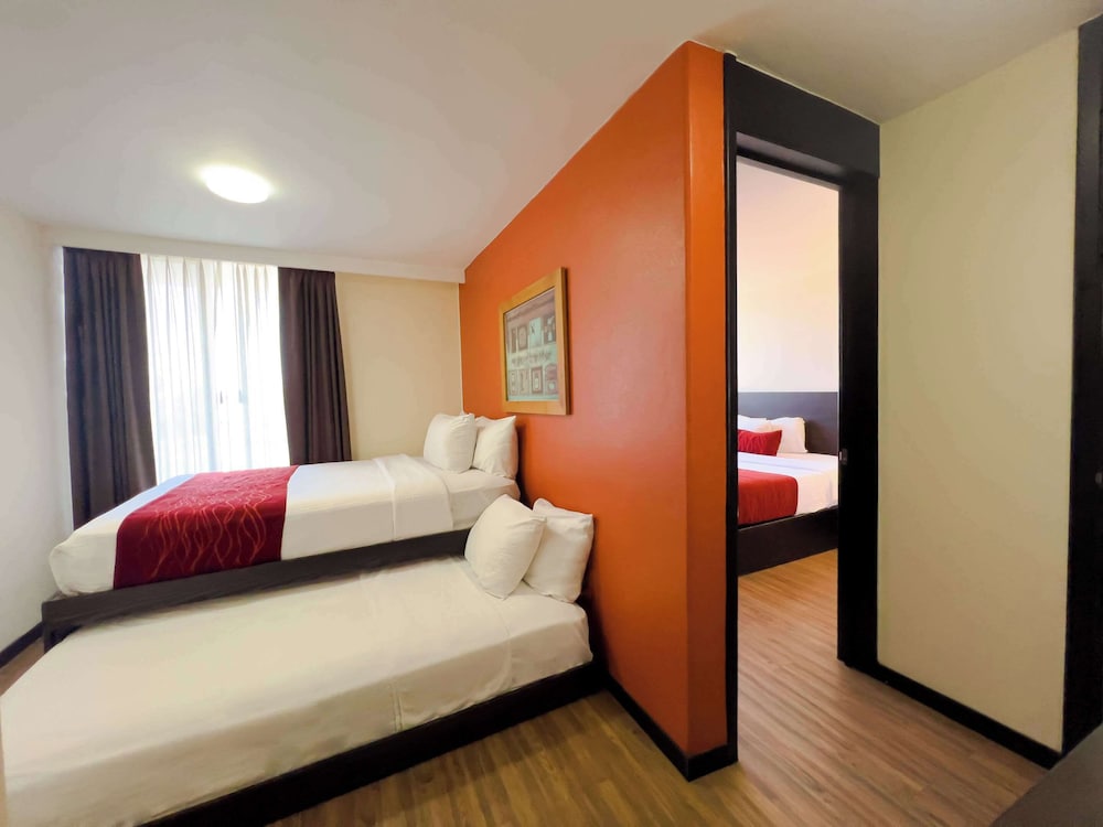 Upgrade, Efficiency, Suite, 1 King and 1 Single Beds
