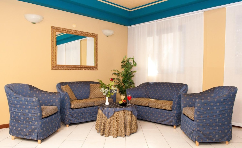 Hotel Augustus 28/49